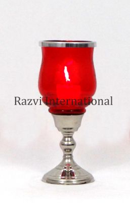 SMALL CANDLE HOLDER-2
Item Code: A 631-2
Finish: Nickel & Red Glass
Material: Aluminium & Glass
Keywords: svečturis un sveču turētājs