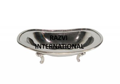 BUTTER DISH
Item Code: SR 590
Finish: Silver 
Material: Brass
Keywords: BUTTER DISH